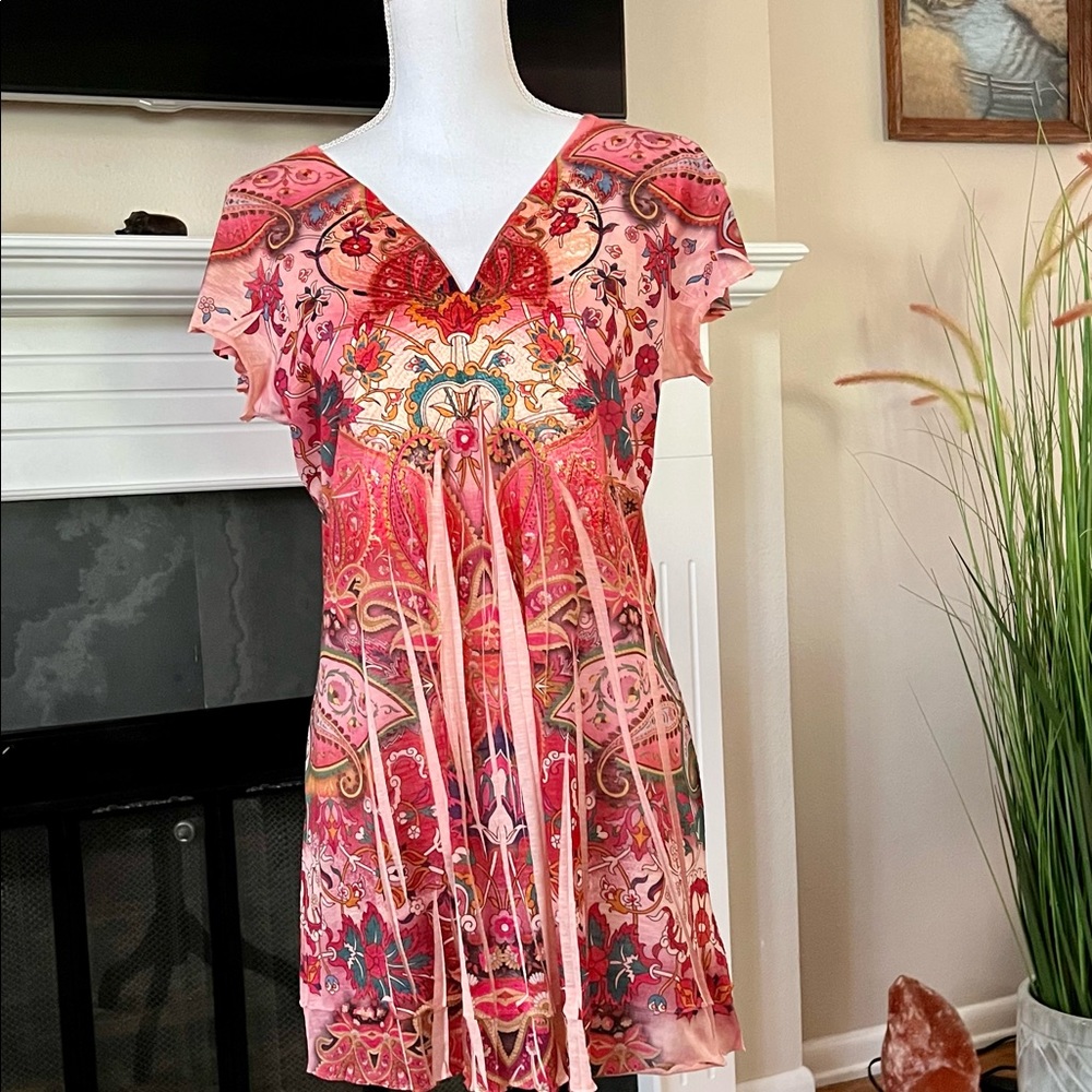 Dressy tunic by Apt.9. Short sleeves.